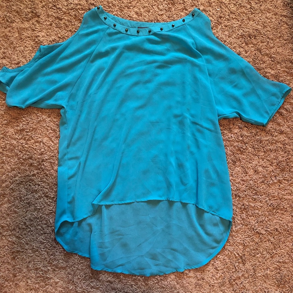 Buckle Cold Shoulder Top